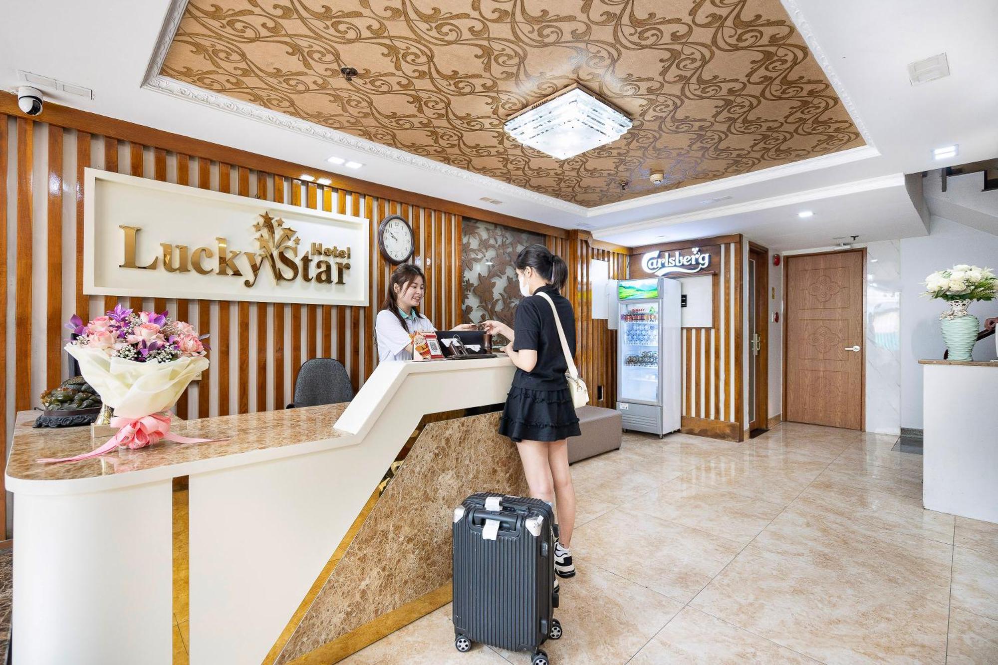 Lucky Star Hotel Nguyen Trai Q5 Хошимин Екстериор снимка